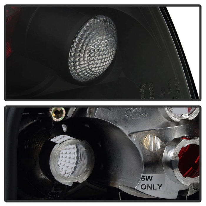 Spyder Audi TT 00-06 Euro Style Tail Lights Black ALT-YD-ATT99-BK